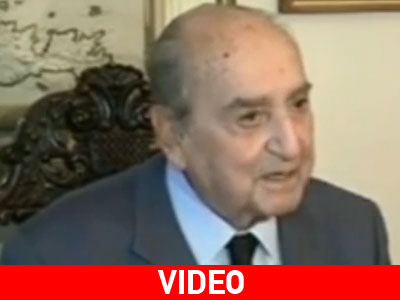 Ο επίτιμος συστήνει μετριοπάθεια ανήμερα των γενεθλίων του